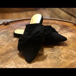 Women’s Bow Mules